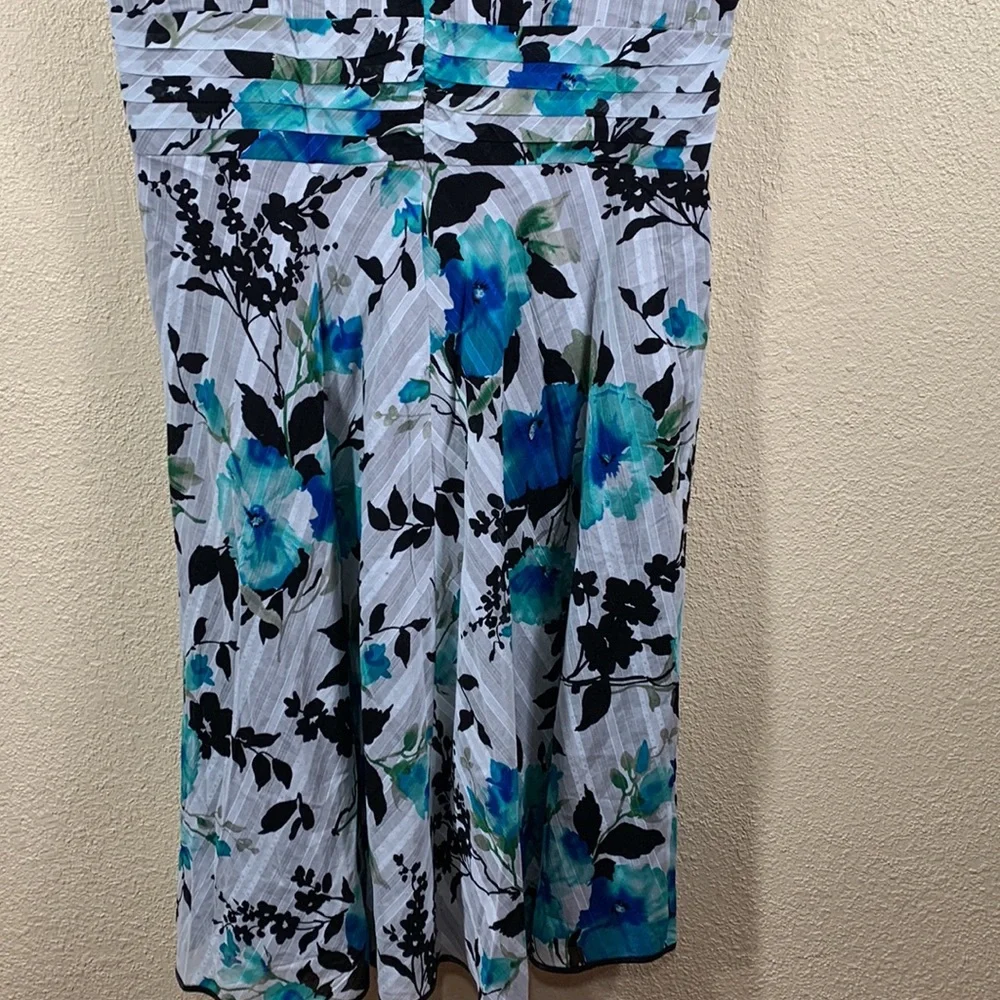 Avenue Dress Blue Black Midi Floral 18 Lined Sleeveless V-Neck Back Zipper - Picture 9 of 16